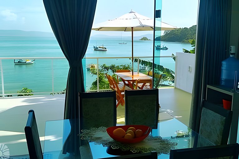 Ocean View House with Private Beach Access · KY01J