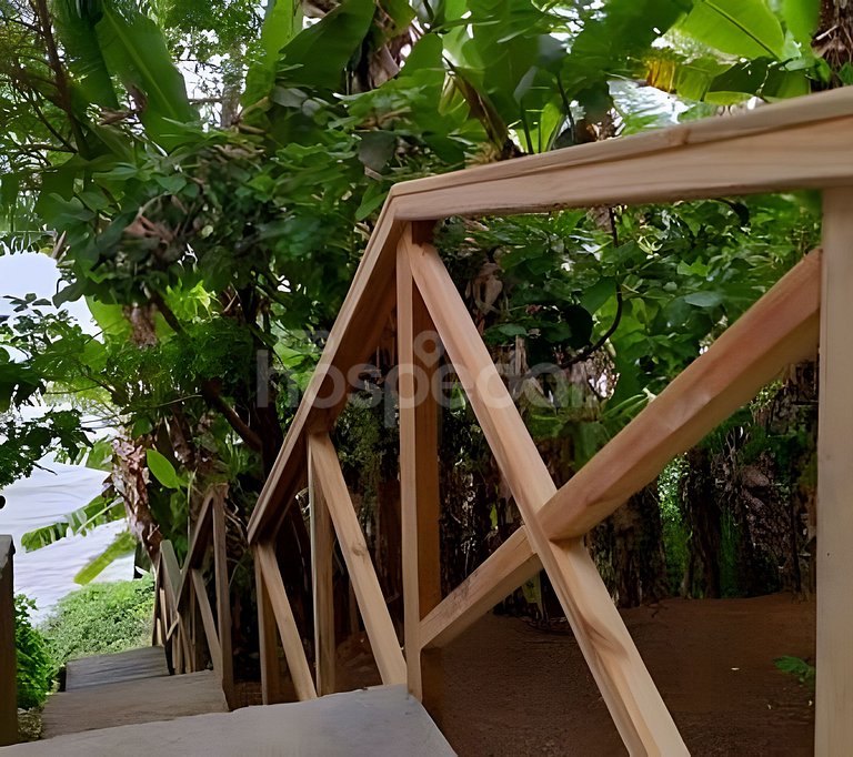 Casa com vista p/ o mar e acesso exclusivo à praia