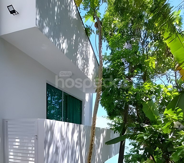 Casa com vista p/ o mar e acesso exclusivo à praia