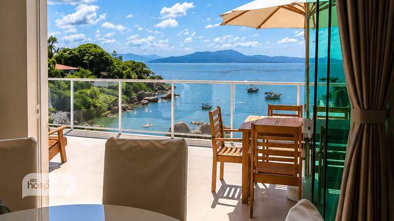 Casa com vista p/ o mar e acesso exclusivo à praia · KY01J